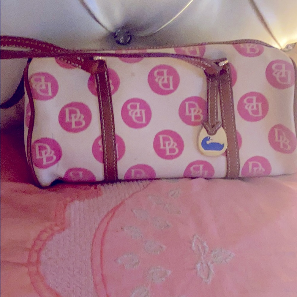 Authentic Dooney and Bourke pink & white 💼